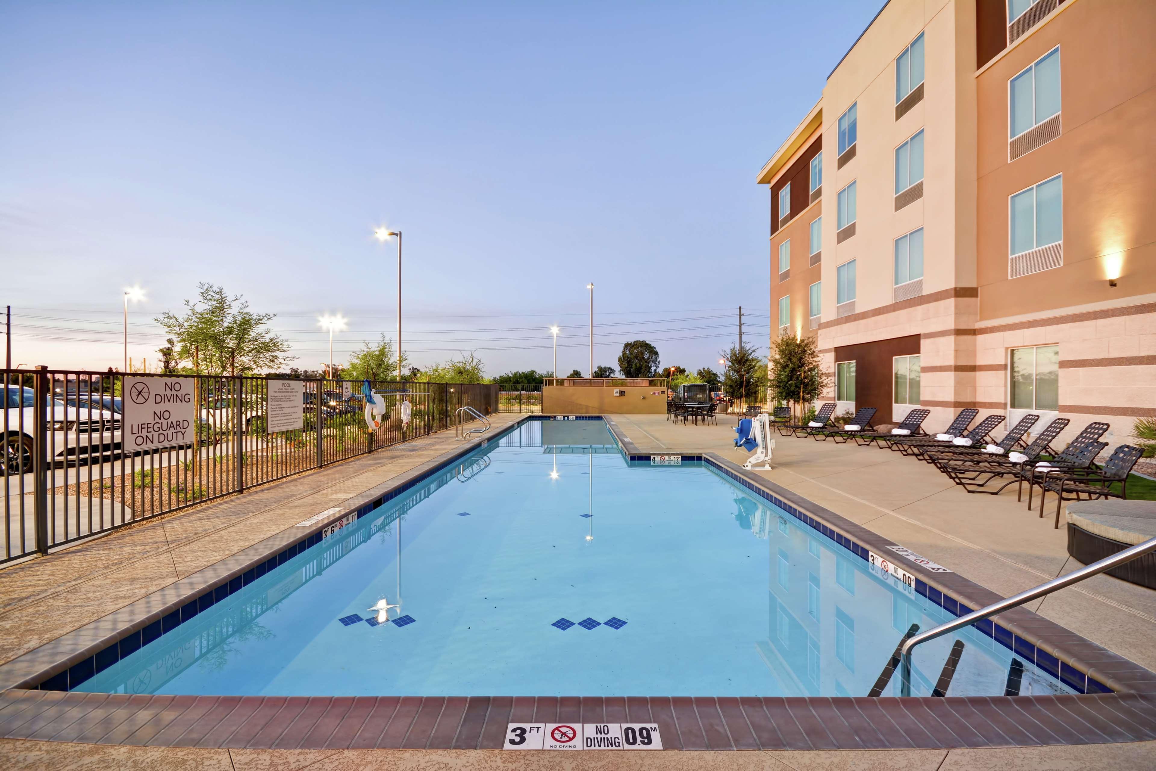 Hilton Garden Inn By Hilton Phoenix/Tempe Asu Area, Az Exteriör bild
